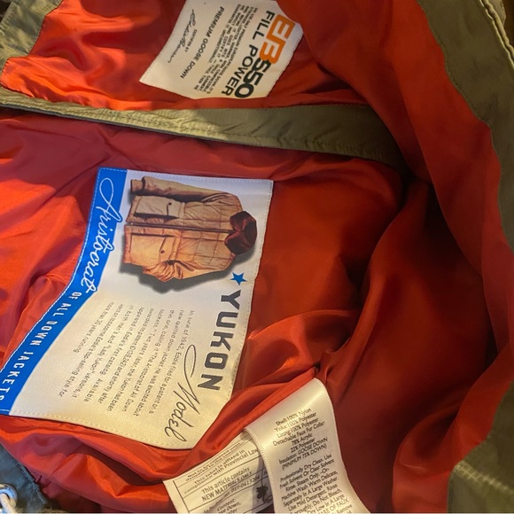 Goose Down Puffer Vest - Picture 5 of 6